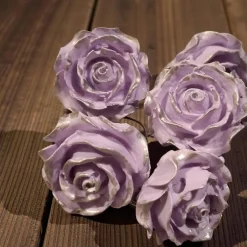 Windrose 6 Serviettenringe Rose in zartem Lila mit silbernen Aktzenten und silberfarbigem Metallring
