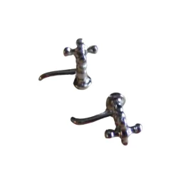 Clearance Perlenalchemie 2 Wasserhähne silberfarben 1:12 für Puppenhaus