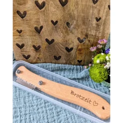 igelfabrik Brotmesser mit Griff - "Brotzeit" - Teigmesser aus Holz inkl. 5 Edelstahl Messerklingen