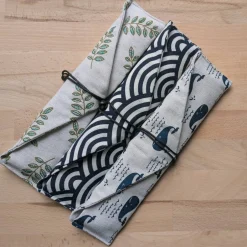 Besteck^ArtisanGifts Essstäbchen personalisiert mit Etui – Geschenk für sie und ihn, Sushi Stäbchen mit Motiv, Japan Geschenk für die Küche