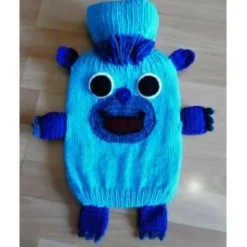 Wärmflaschen^CreativBaer Gestrickter Wärmflaschenbezug - lustiges Monster türkis-blau-petrol - inkl.Wärmflasche