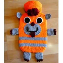 Wärmflaschen^CreativBaer Gestrickter Wärmflaschenbezug - lustiges Monster orange-grau-rot- inkl.Wärmflasche
