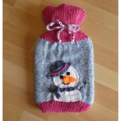 Wärmflaschen^CreativBaer Gestrickter Wärmflaschenbezug - Motiv Schneemann inkl. Wärmflasche