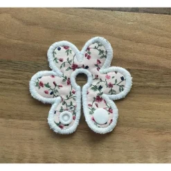 Alltagshilfen^Feludara-Design G-Tube Pad aus Baumwolle – PEG Wäscheschutz mit/ohne Druckknopf - Blumenform 1