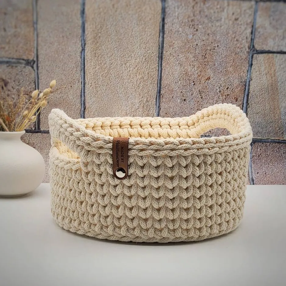 Textil-Brotkörbe^ViasHomeDecor Häkelkorb mit Holzboden & Henkeln – handgemachter Brotkorb, Gästehandtuchkorb oder Geschenkkorb