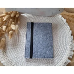 Angeln^UnVergleichliches Hülle / Etui für den Angelpass / Angelschein Angler personalisierbar mit Namen  Petri Heil
