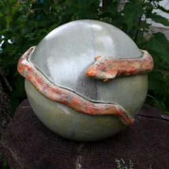 Clearance Neuton Keramik Keramikkugel mit Schlange Keramikarbeit Schlangenkugel frostfeste Gartenkeramik