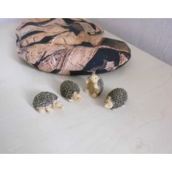 Best SaBienchenshop Miniatur Igel Familie – 4-teilig – Feengarten & Wichteldorf Dekoration aus Resin – Basteln & Geldgeschenke