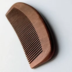 Haarkämme^ArtisanGifts Skandinavischer Holzkamm mit Gravur: Wikinger-Kamm im mittelalterlichen Stil, personalisiertes Geschenk