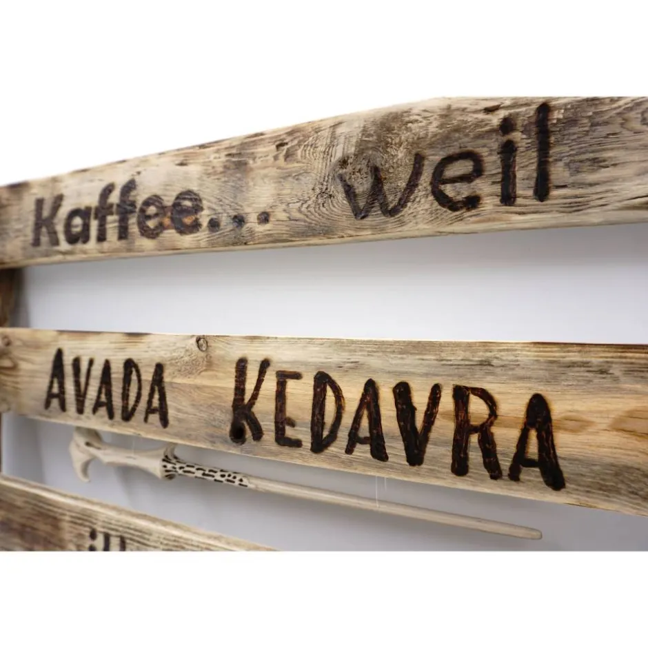 Wandregale^green4upcycle Tassenhänger aus Palettenholz, für Harry Potter Fans, mit Zauberstab upcycle, Rustikal, Unikat, Kaffeebar