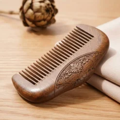 ArtisanGifts Wikinger Holzkamm mit Gravur – Mittelalter Bartkamm oder kleiner Taschenkamm, auch als Geburtskamm oder Wehenkamm